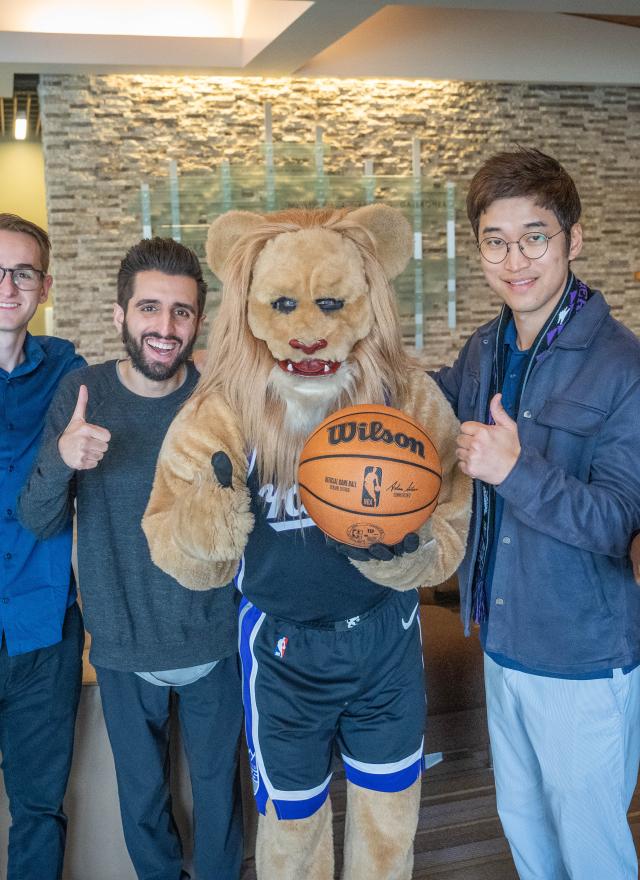 Sacramento Kings Mascot Slamson visits MBA students at Gallagher Hall