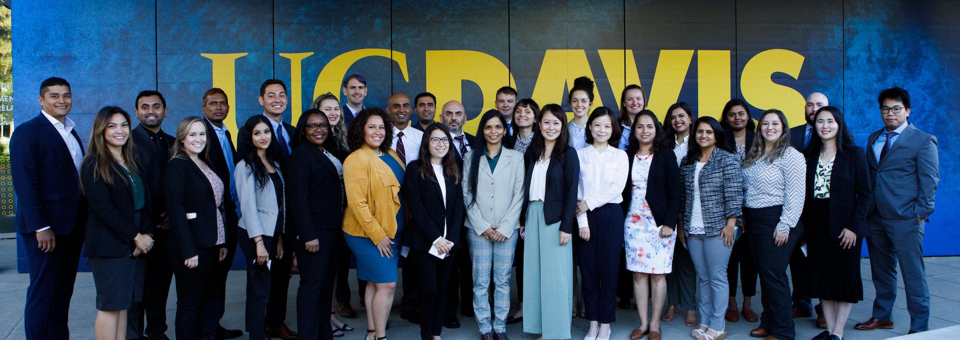 Group photo of Bay Area Part-Time MBA Incoming Class of 2021