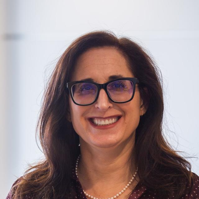 Catherine Kendall headshot