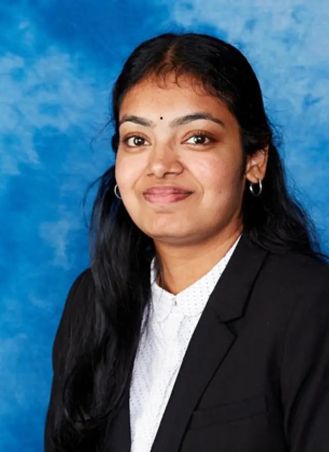 Profile of Vardhini Manivannan