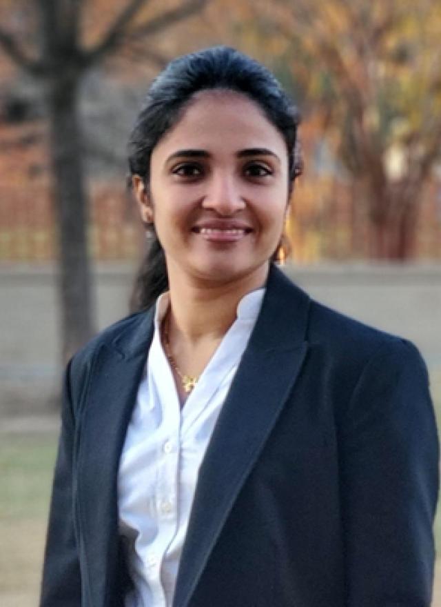 Headshot of Deepi Agarwal