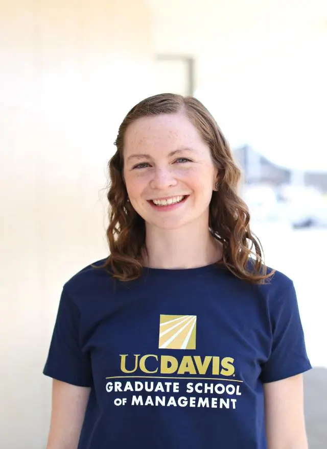 Jill Holloway MBA 18 headshot