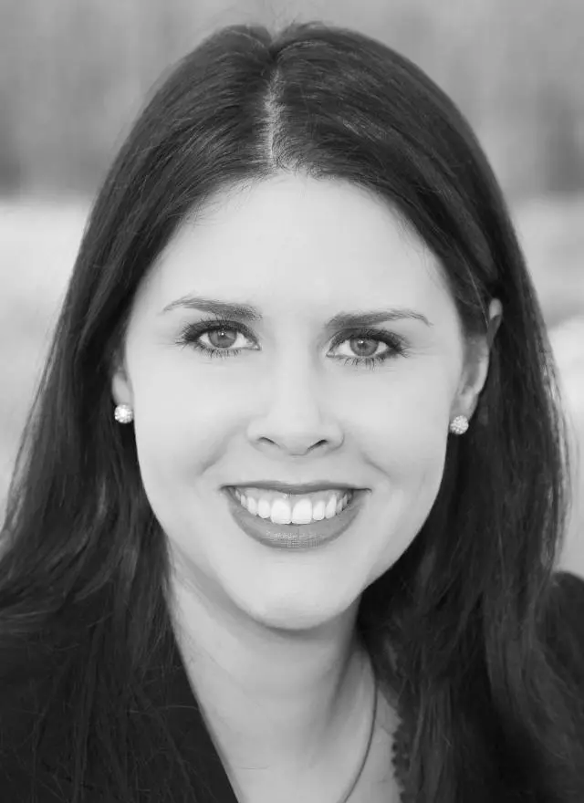 Melinda Decker MBA 02 headshot