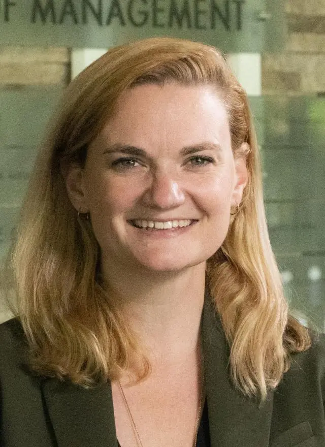 Headshot of Sophie Linnett