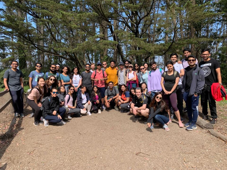 A group of 2021 MSBA students on a hike