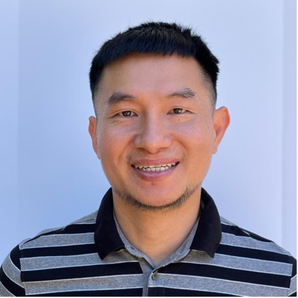 Headshot of Tim (Ting Chun) Huang