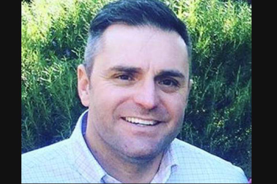 Portrait of Chris Lynch