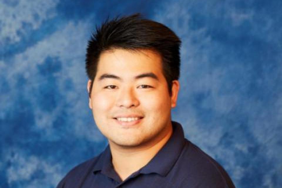 Portrait of Ken Kobayashi