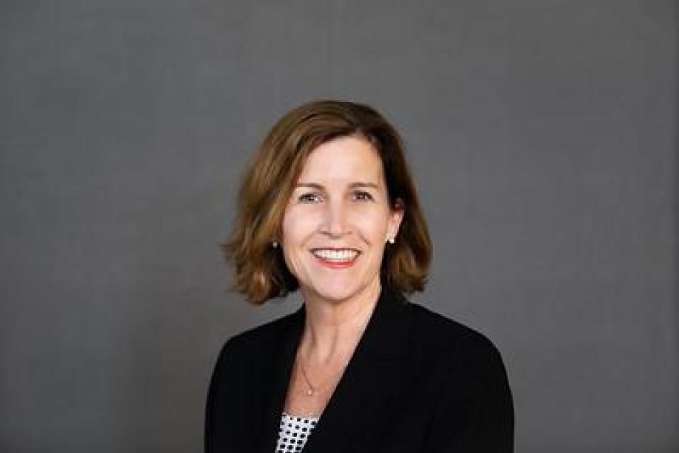 Headshot of Wendy Stoltz
