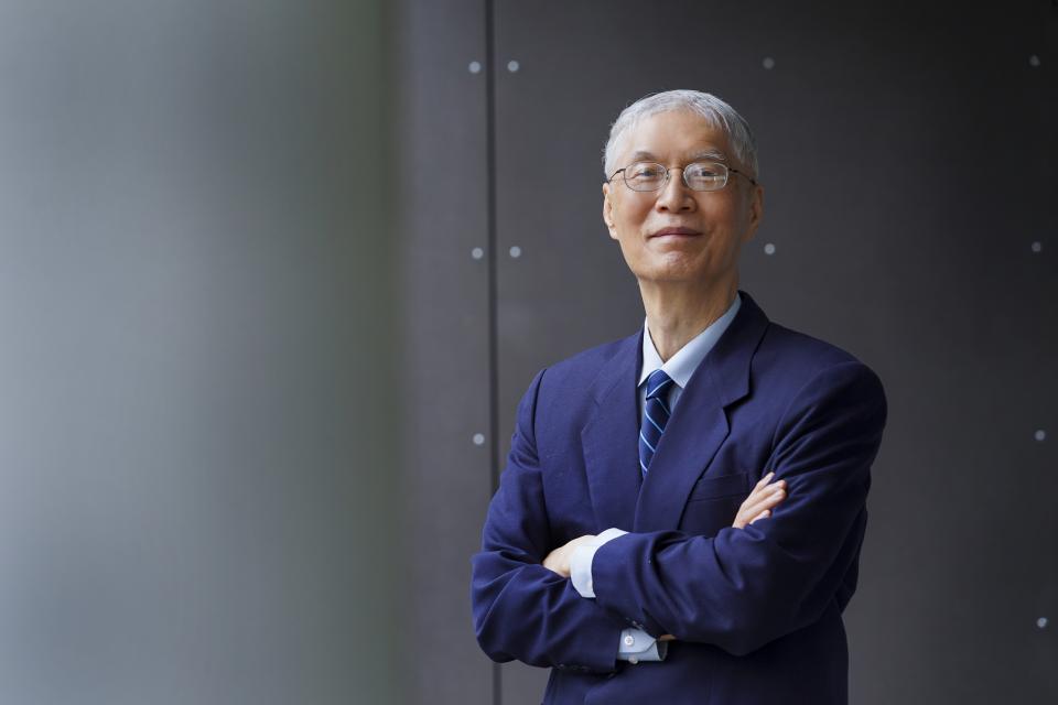 Professor Tsai Chih-Ling portrait
