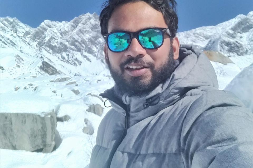 Prithvi Bisht MSBA 21 on Himalyan Trek
