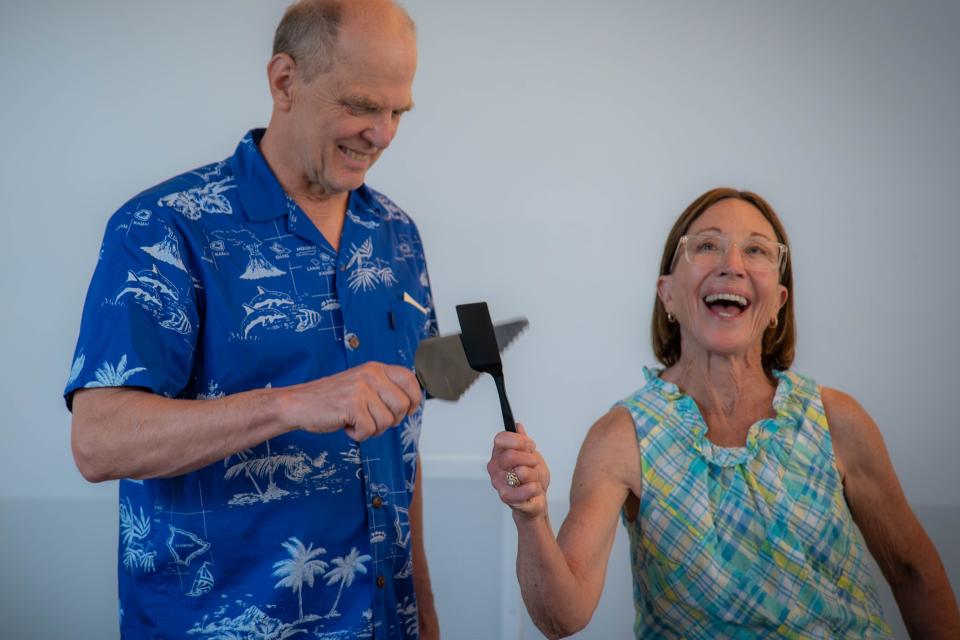 Professors David Woodruff and Hollis Skaife ham it up at their retirement celebration